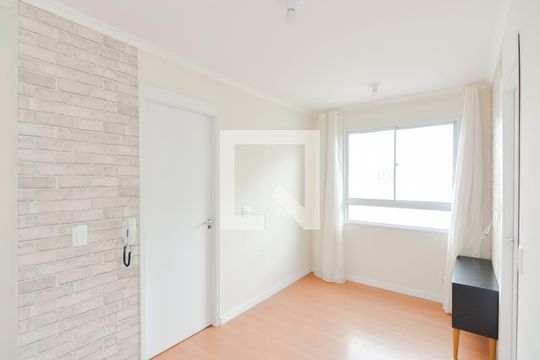 Apartamento para alugar com 2 quartos, 37m² em Vila das Bandeiras, Guarulhos