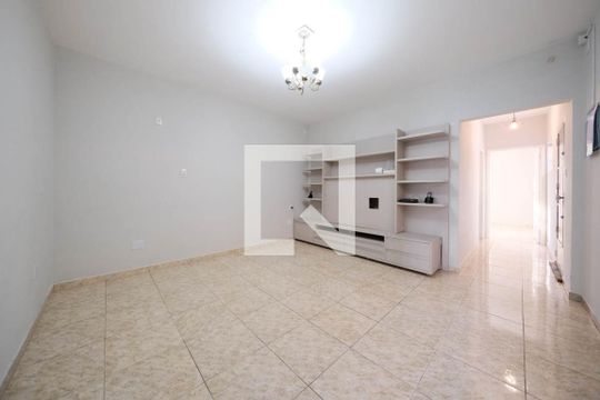 Casa à venda com 3 quartos, 129m² em Jardim Eliane, São Paulo
