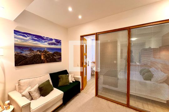 Kitnet/Studio à venda com 1 quarto, 33m² em Centro, Rio de Janeiro