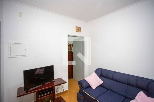 Casa à venda com 4 quartos, 106m² em Canhema, Diadema