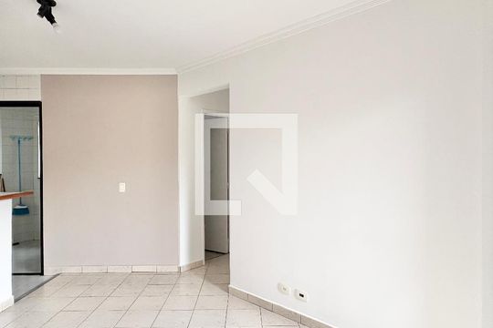 Apartamento para alugar com 2 quartos, 50m² em Vila Mangalot, São Paulo