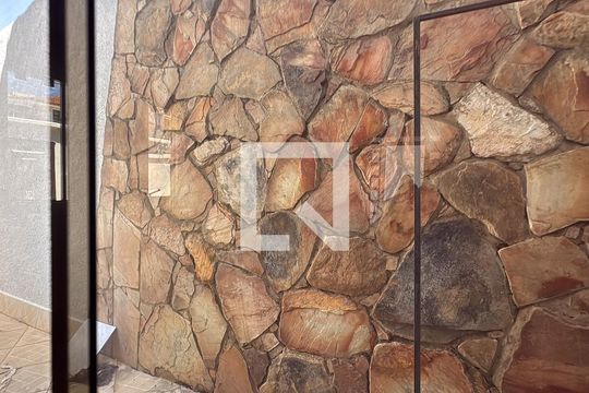 Casa para alugar com 4 quartos, 280m² em Jardim América, Goiânia