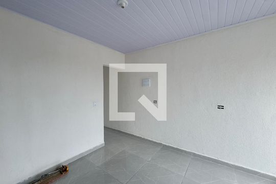 Kitnet/Studio para alugar com 1 quarto, 45m² em Jardim Presidente Dutra, Guarulhos