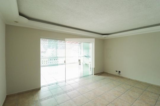 Casa para alugar com 2 quartos, 200m² em Lauzane Paulista, São Paulo