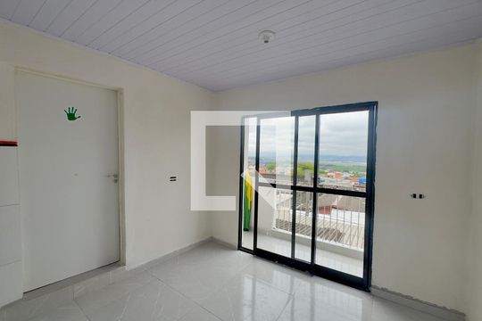Kitnet/Studio para alugar com 1 quarto, 28m² em Jardim Presidente Dutra, Guarulhos