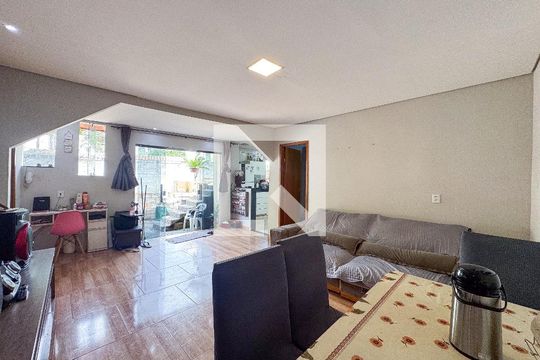 Casa à venda com 2 quartos, 78m² em Eldorado, Contagem