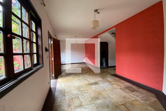 Casa para alugar com 3 quartos, 121m² em Jardim Alvorada (zona Oeste), São Paulo