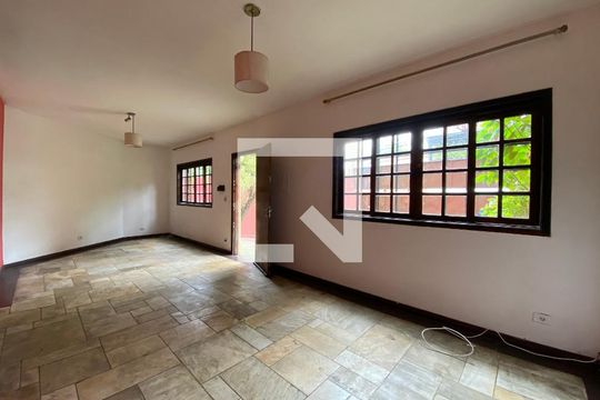 Casa para alugar com 3 quartos, 121m² em Jardim Alvorada (zona Oeste), São Paulo