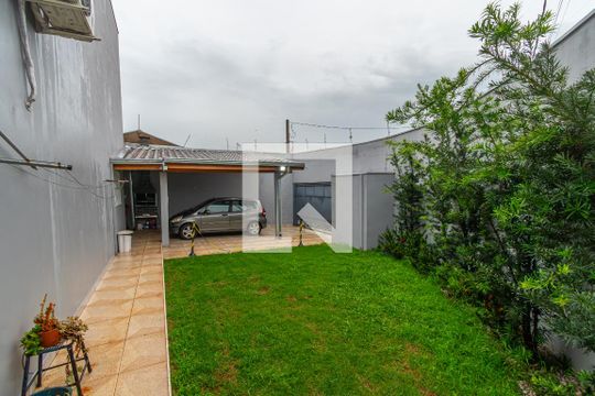 Quintal de casa à venda com 3 quartos, 95m² em Residencial Guaíra, Sumaré