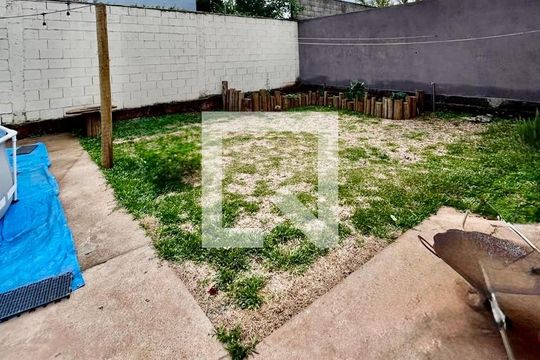 Área externa de casa para alugar com 3 quartos, 360m² em Vale do Sol, Nova Lima