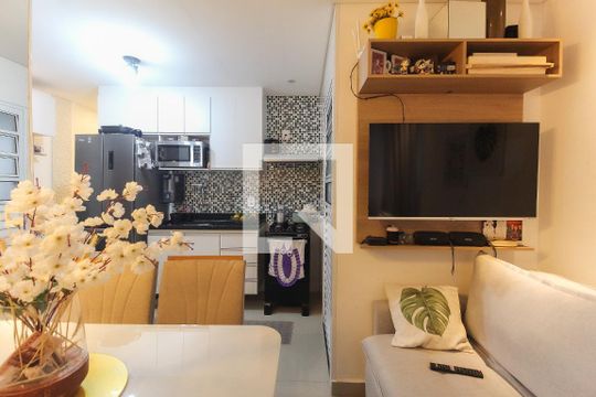 Apartamento à venda com 2 quartos, 41m² em Jardim Helena, São Paulo