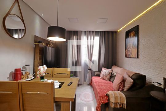 Apartamento à venda com 2 quartos, 40m² em Vila Lutécia, Santo André