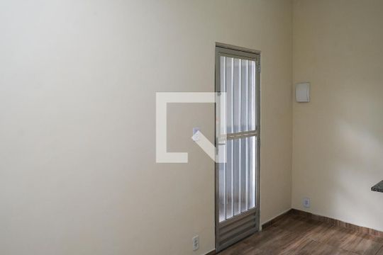 Kitnet/Studio para alugar com 1 quarto, 35m² em Centro, Mesquita