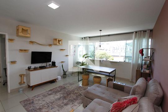 Apartamento para alugar com 2 quartos, 72m² em Buritis, Belo Horizonte