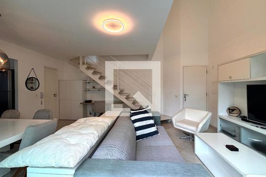 Apartamento à venda com 2 quartos, 74m² em Moema, São Paulo