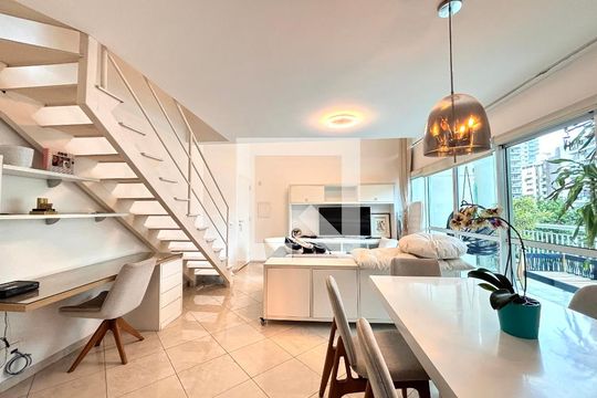 Apartamento à venda com 2 quartos, 74m² em Moema, São Paulo