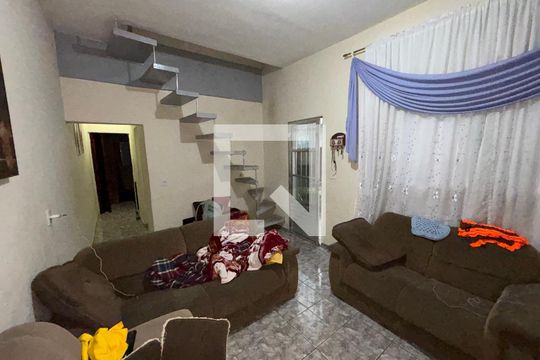 Casa à venda com 3 quartos, 220m² em Roncon, Ribeirão Pires
