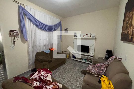 Casa à venda com 3 quartos, 220m² em Roncon, Ribeirão Pires