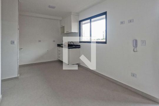 Apartamento para alugar com 2 quartos, 39m² em Parque Sao Domingos, São Paulo