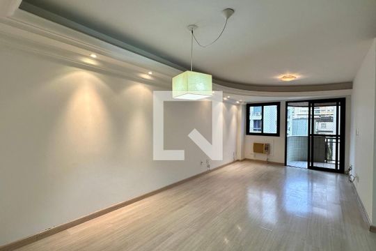 Apartamento para alugar com 4 quartos, 124m² em Botafogo, Rio de Janeiro