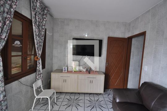 Casa à venda com 7 quartos, 188m² em Furnas, São Paulo