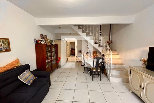 Casa de Condomínio para alugar com 4 quartos, 69m² em Tanque, Rio de Janeiro