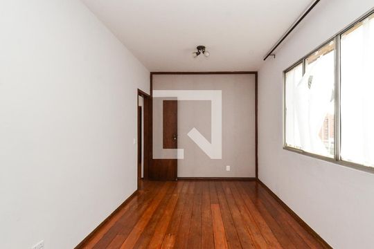 Apartamento para alugar com 4 quartos, 87m² em Lourdes, Belo Horizonte