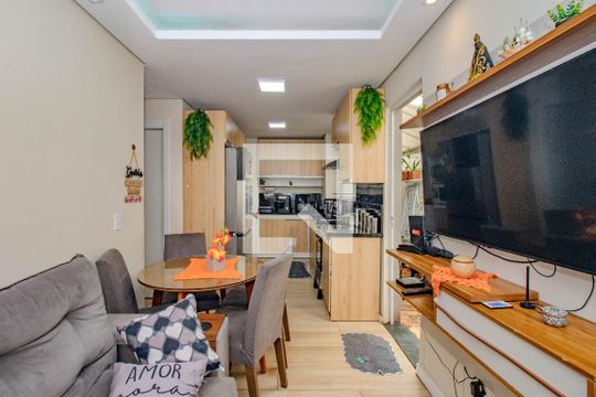 Apartamento à venda com 2 quartos, 45m² em Santa Fé, Porto Alegre