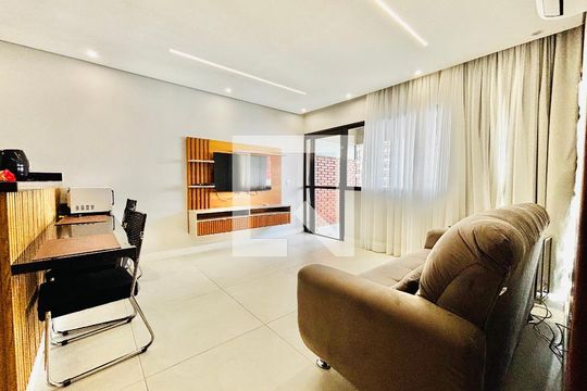 Apartamento para alugar com 1 quarto, 55m² em Alphaville Industrial, Barueri