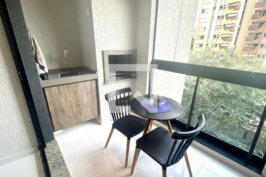 Apartamento para alugar com 1 quarto, 55m² em Bigorrilho, Curitiba