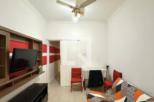Apartamento para alugar com 0 quarto, 42m² em Copacabana, Rio de Janeiro