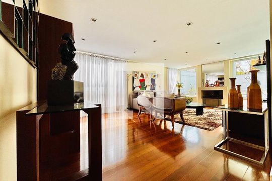 Casa de Condomínio para alugar com 5 quartos, 550m² em Jardim Paulista, Barueri