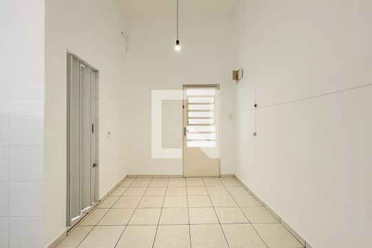 Casa para alugar com 1 quarto, 30m² em Vila Campesina, Osasco