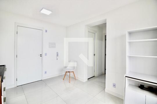 Apartamento para alugar com 2 quartos, 40m² em Artur Alvim, São Paulo