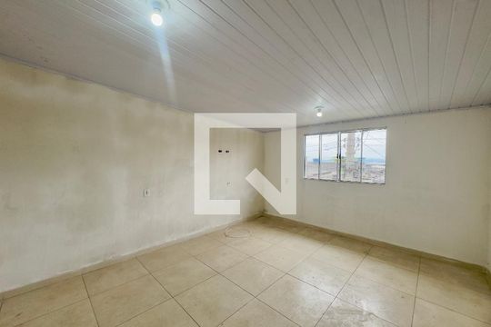 Casa para alugar com 1 quarto, 28m² em Jardim Presidente Dutra, Guarulhos