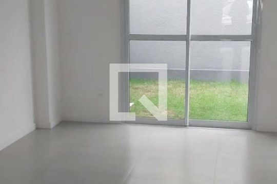 Casa de Condomínio para alugar com 3 quartos, 118m² em Morro das Pedras, Florianópolis