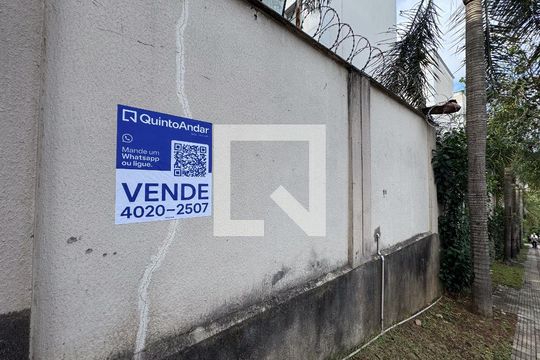 Apartamento à venda com 2 quartos, 44m² em Califórnia, Contagem