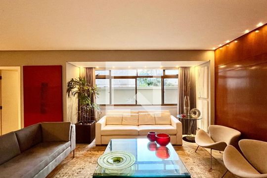 Apartamento à venda com 4 quartos, 232m² em Lourdes, Belo Horizonte