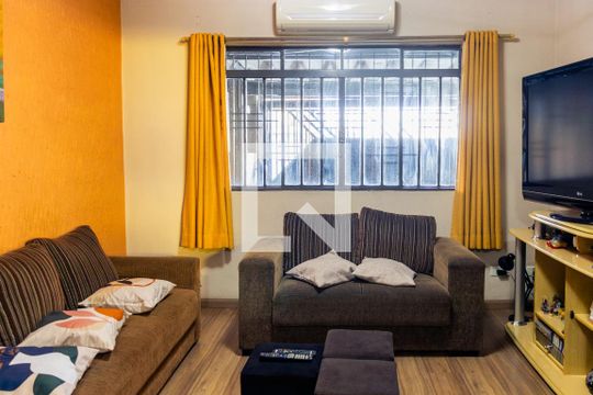 Casa para alugar com 2 quartos, 110m² em Vila Bocaina, Mauá