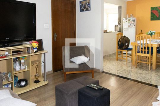 Casa para alugar com 2 quartos, 110m² em Vila Bocaina, Mauá