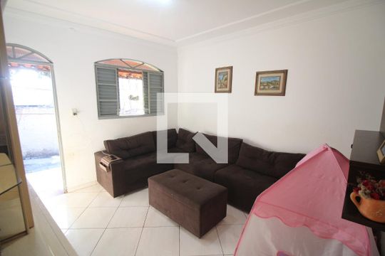 Casa à venda com 3 quartos, 378m² em Havaí, Belo Horizonte