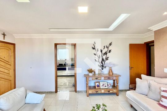 Apartamento à venda com 4 quartos, 225m² em Fernão Dias, Belo Horizonte
