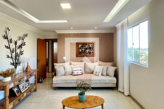 Apartamento para alugar com 4 quartos, 225m² em Fernão Dias, Belo Horizonte