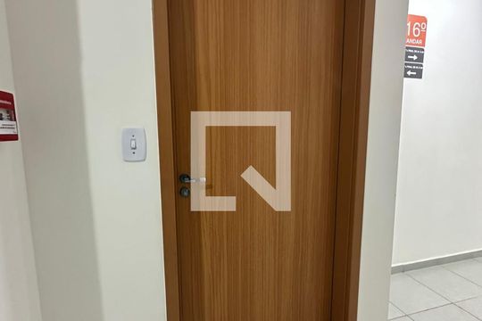 Apartamento para alugar com 2 quartos, 47m² em Jardim Inconfidencia, Uberlândia