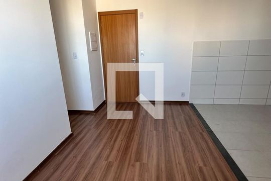 Apartamento para alugar com 2 quartos, 47m² em Jardim Inconfidencia, Uberlândia