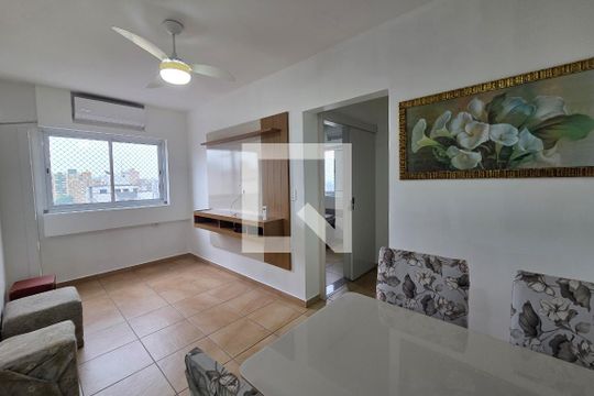 Apartamento para alugar com 1 quarto, 40m² em Vila Tupi, Praia Grande