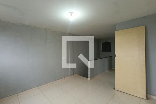 Apartamento para alugar com 1 quarto, 50m² em Andrade Araujo, Belford Roxo