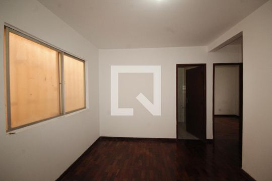 Apartamento à venda com 2 quartos, 55m² em Floresta, Belo Horizonte