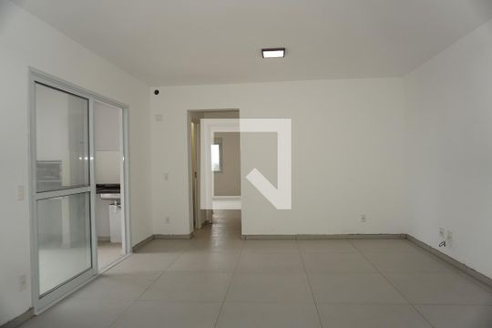 Apartamento para alugar com 2 quartos, 82m² em Parque Esplanada, Embu das Artes