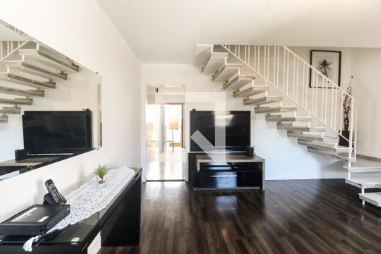 Casa à venda com 3 quartos, 300m² em Vila Centenario, São Paulo